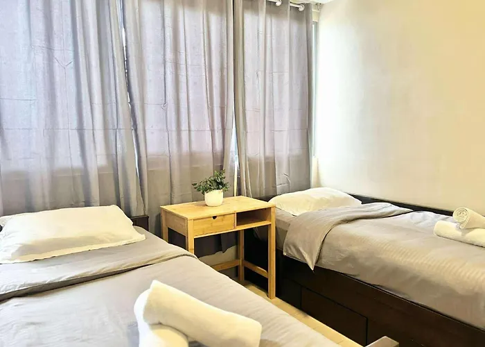 Spacious For 6pax At One Manchester Place *