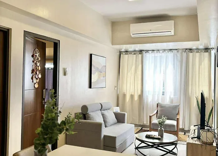 Spacious For 6pax At One Manchester Place * Punta Engano (Mactan)